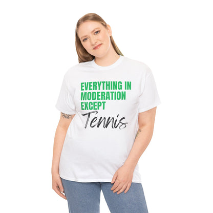 MODERATION - Tennis Basic Tee