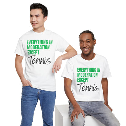 MODERATION - Tennis Basic Tee