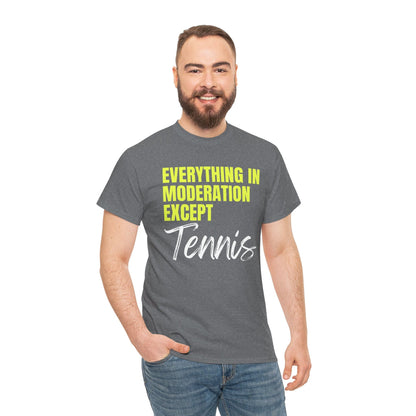 MODERATION - Tennis Basic Tee