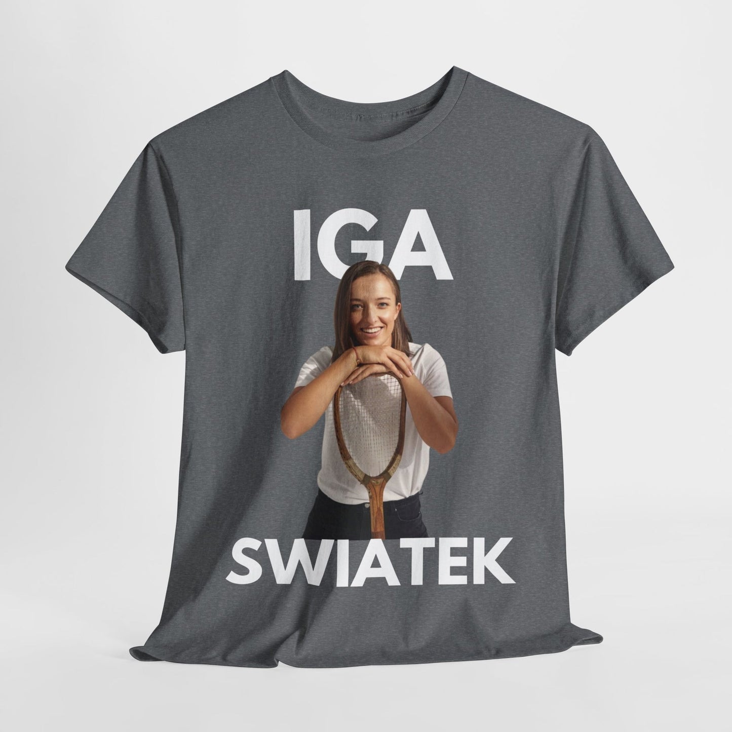 IGA SWIATEK 2 - Tennis Basic Tee