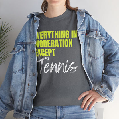 MODERATION - Tennis Basic Tee