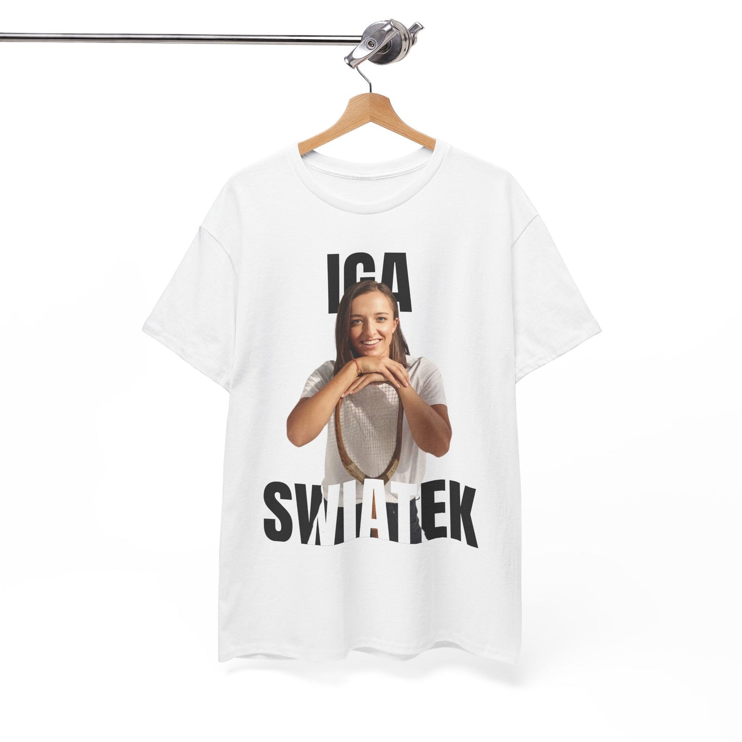 IGA SWIATEK 2 - Tennis Basic Tee