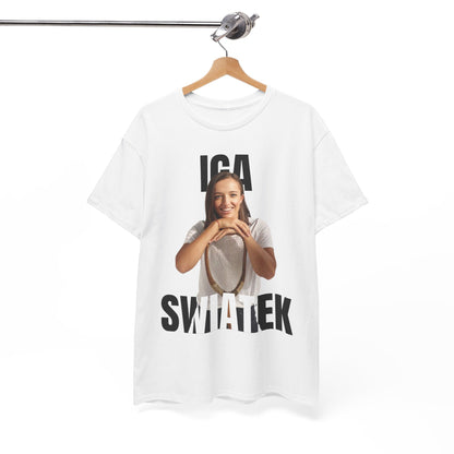 IGA SWIATEK 2 - Tennis Basic Tee