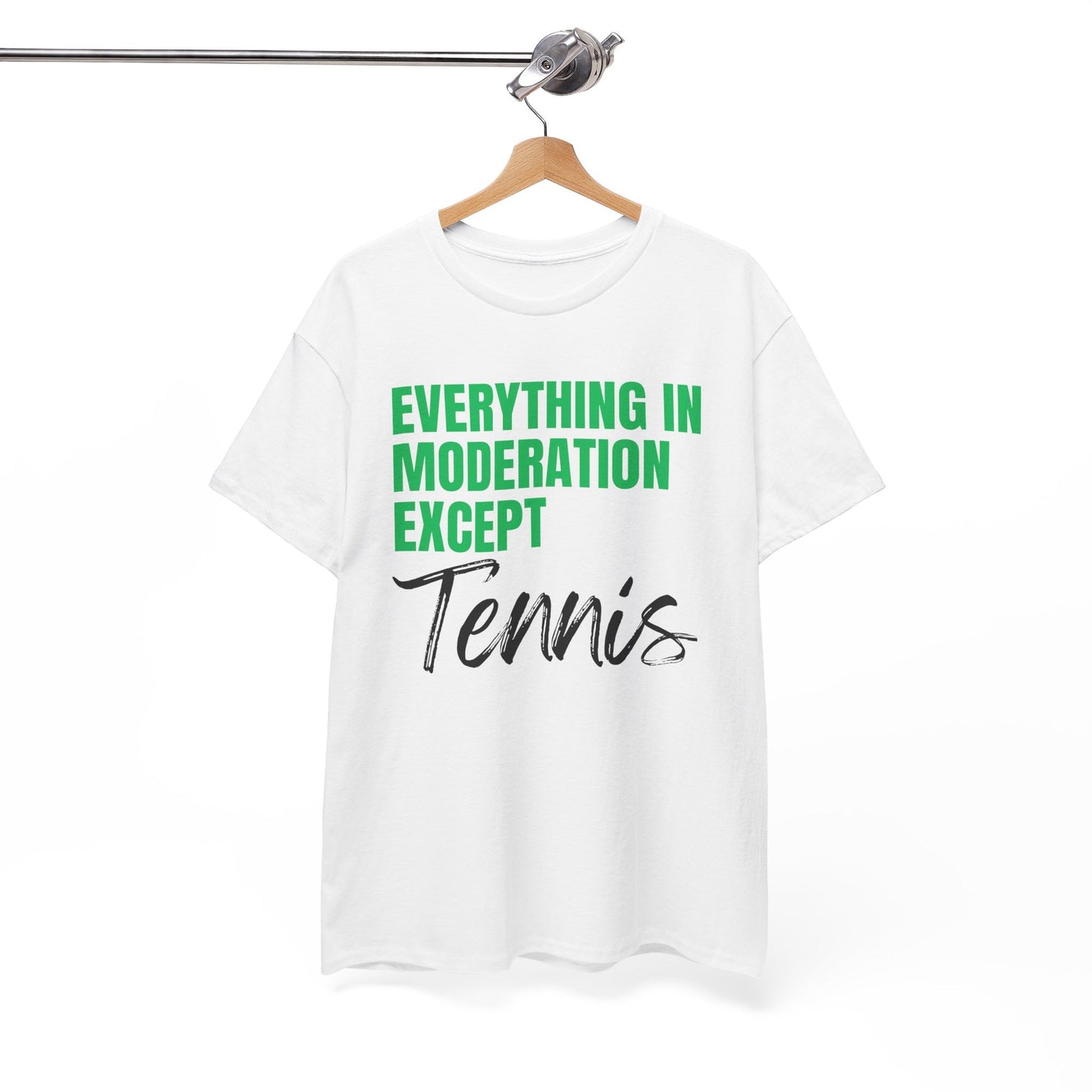 MODERATION - Tennis Basic Tee