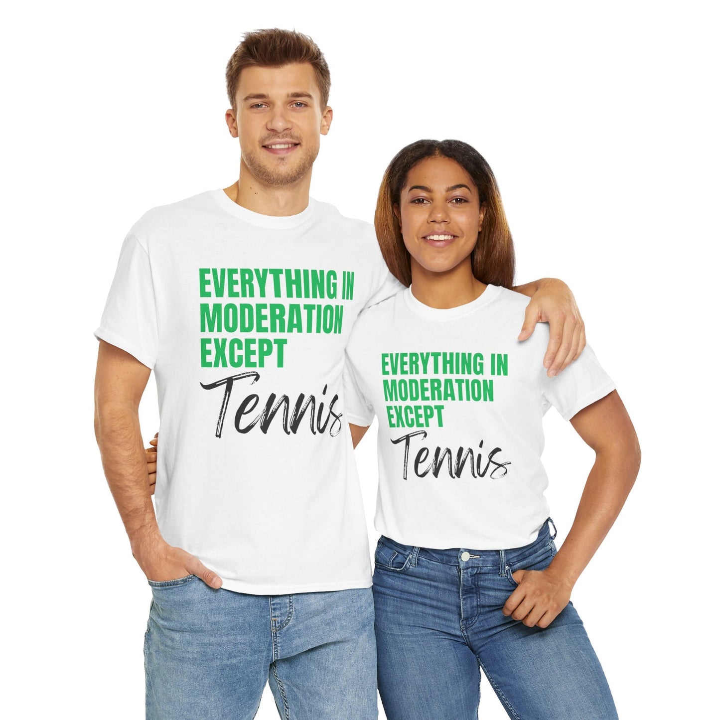 MODERATION - Tennis Basic Tee