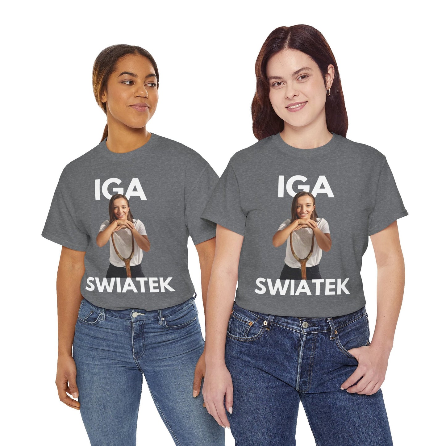 IGA SWIATEK 2 - Tennis Basic Tee