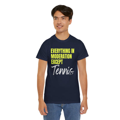 MODERATION - Tennis Basic Tee