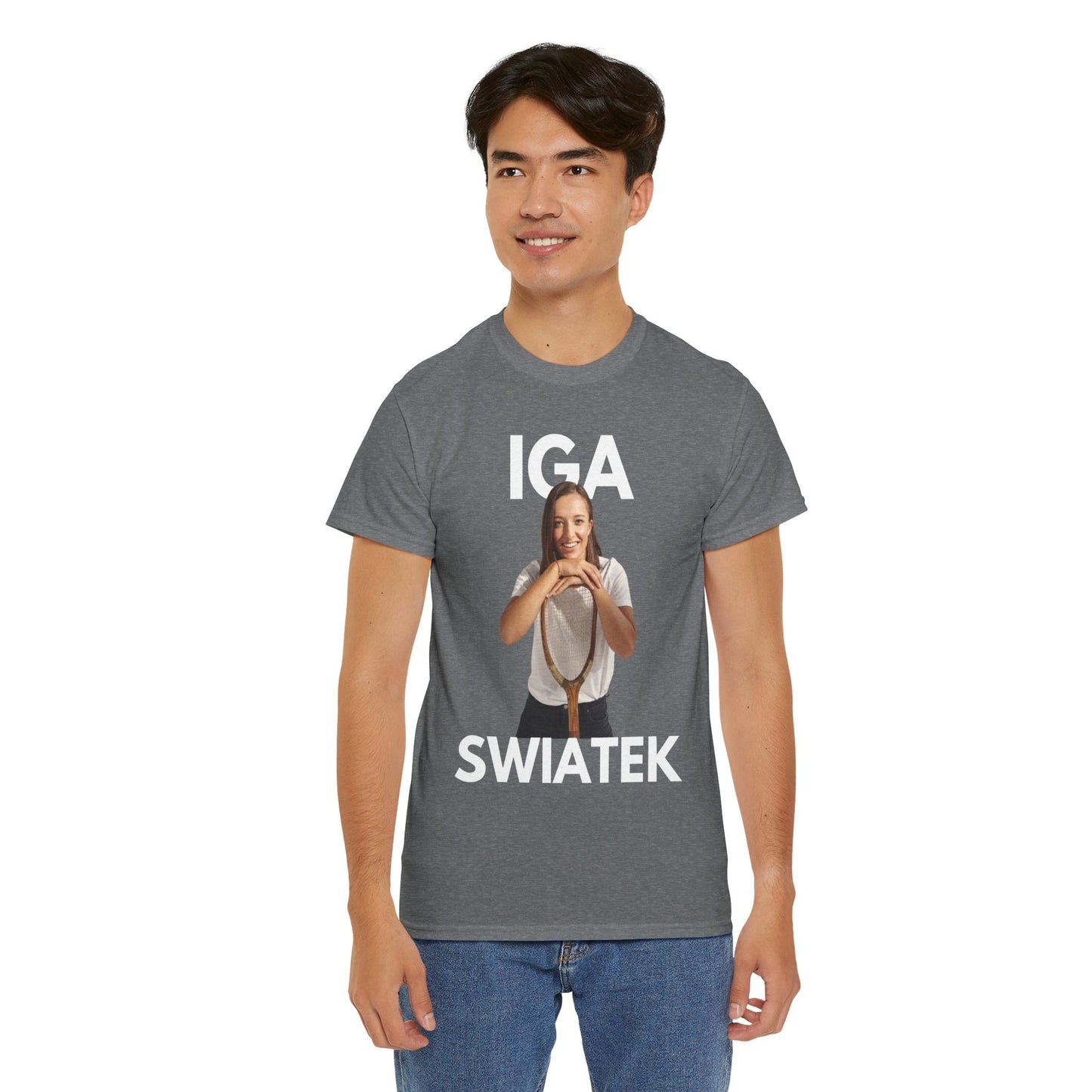 IGA SWIATEK 2 - Tennis Basic Tee