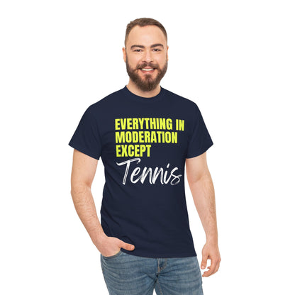 MODERATION - Tennis Basic Tee