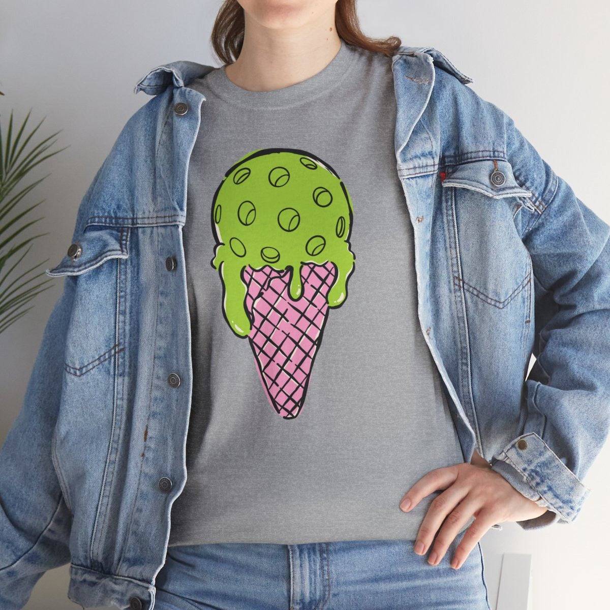 PICKLE SCOOP - Pickleball (Basic Tee)