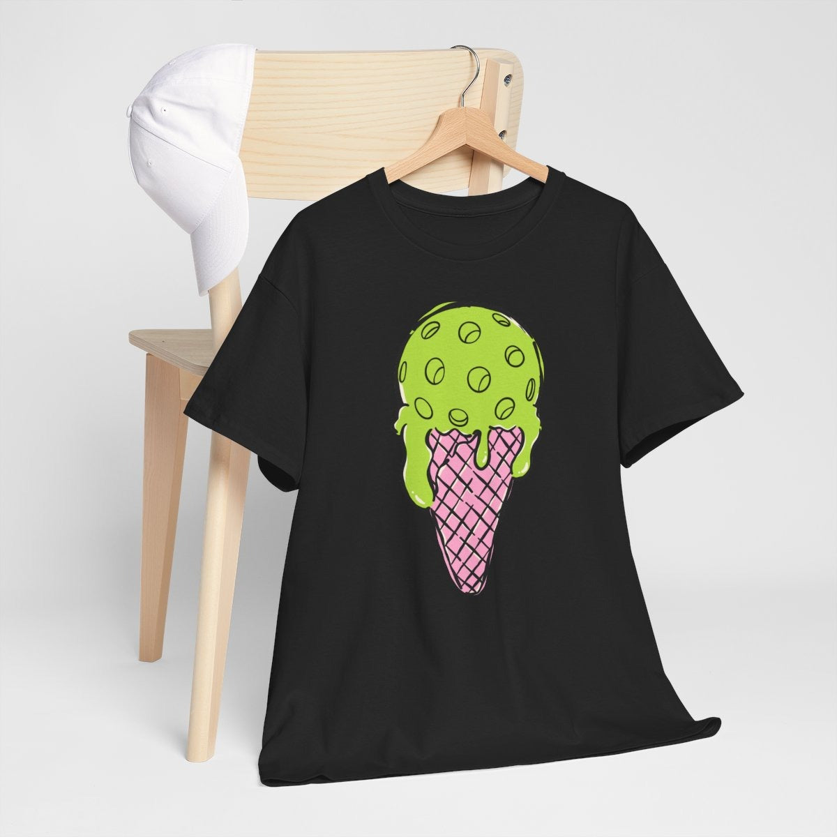 PICKLE SCOOP - Pickleball (Basic Tee)