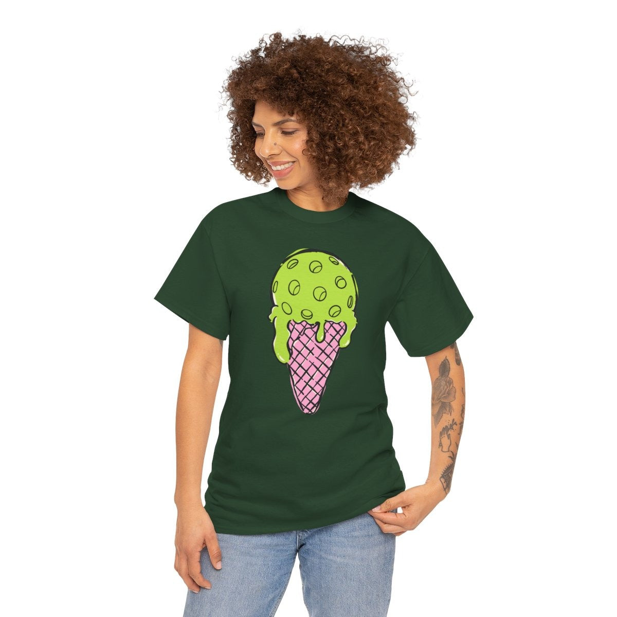 PICKLE SCOOP - Pickleball (Basic Tee)