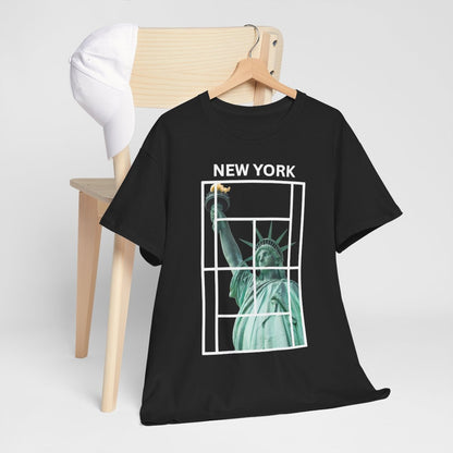 NEW YORK 2 - Tennis (Basic Tee)