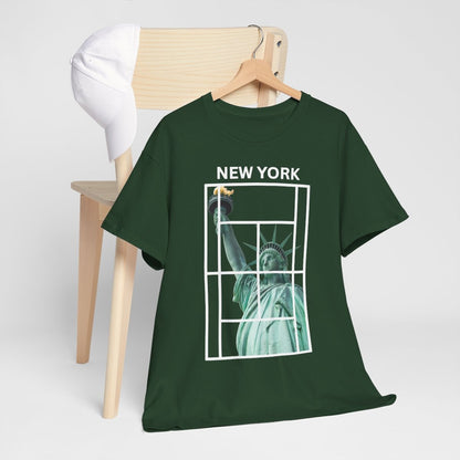 NEW YORK 2 - Tennis (Basic Tee)