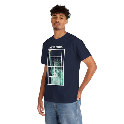 NEW YORK 2 - Tennis (Basic Tee)