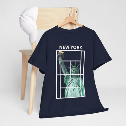 NEW YORK 2 - Tennis (Basic Tee)
